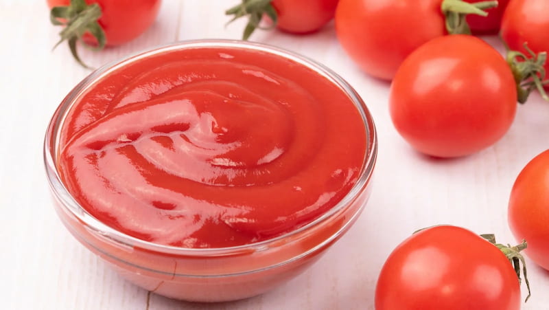 تصویر 1 از رب گوجه فرنگی رعنا با ساختار غنی و مناسب ایجاد لایه های عمیق طعم در پخت